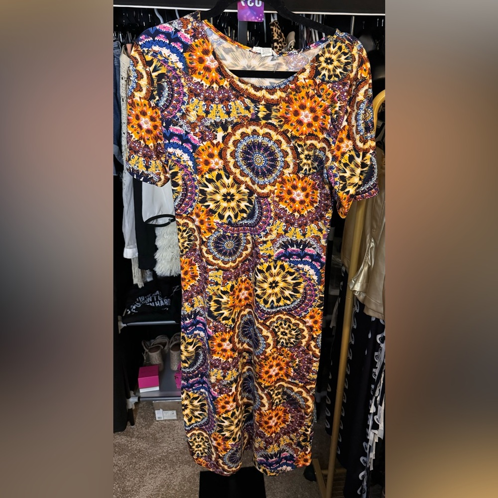 EUC Colorful Print Midi Bodycon Dress